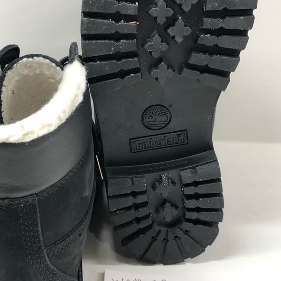 Black waterproof special edition hiking boot - Picture 7 of 8